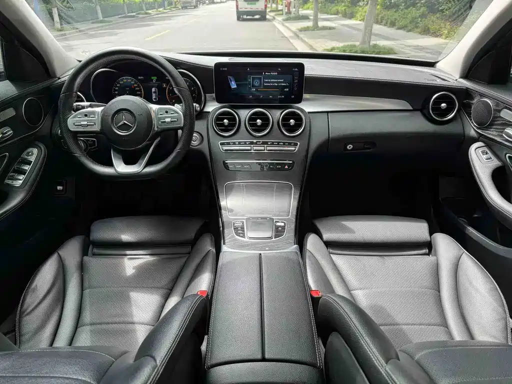 Mercedes-Benz C-Class 2019 — фото 6