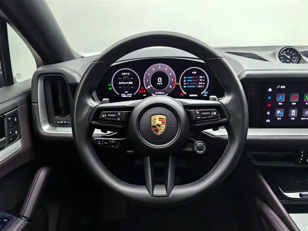 Porsche Cayenne 2024 — фото 11