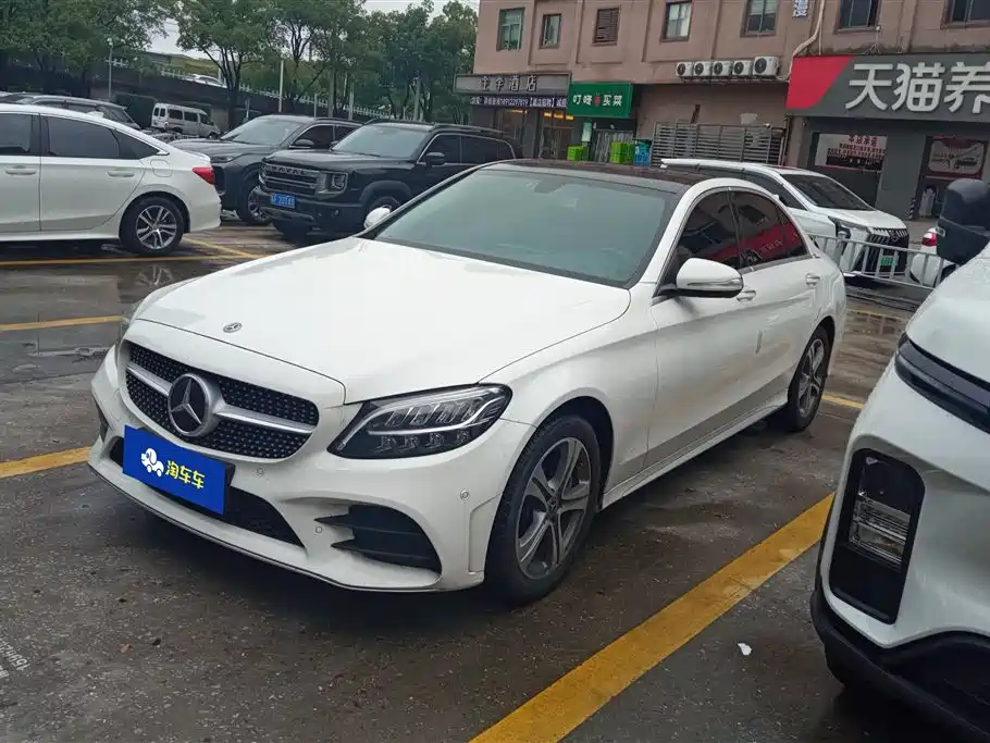 Mercedes-Benz C-Class 2020