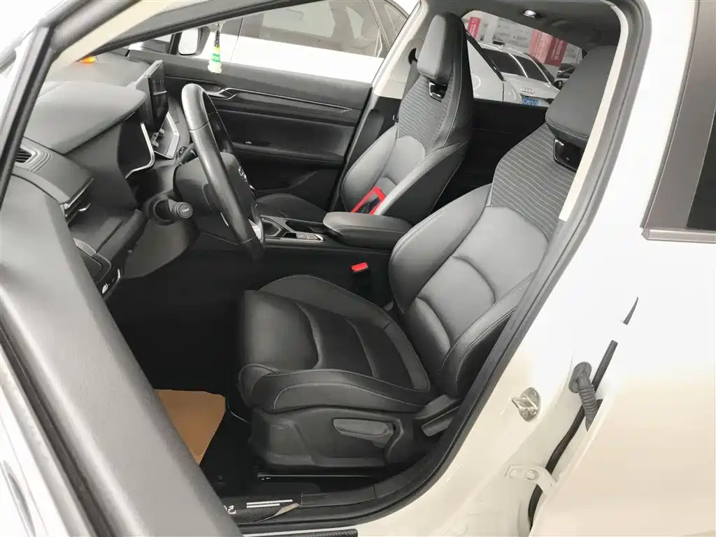 Geely Emgrand S 2021 — фото 12