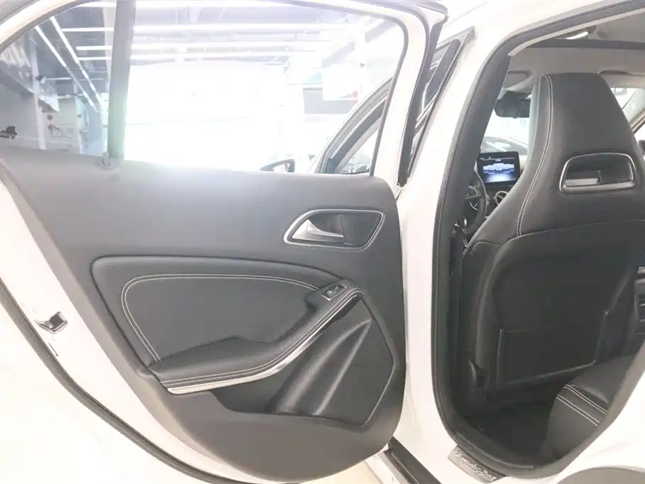 Mercedes-Benz GLA 2019 — фото 14