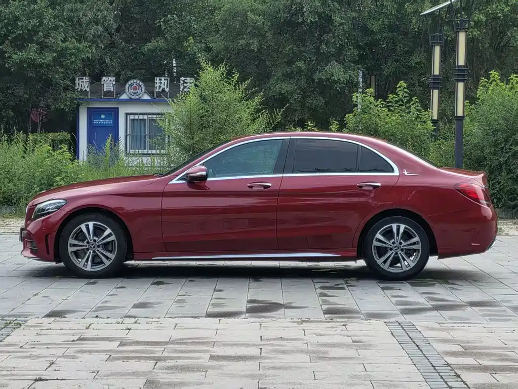 Mercedes-Benz C-Class 2019