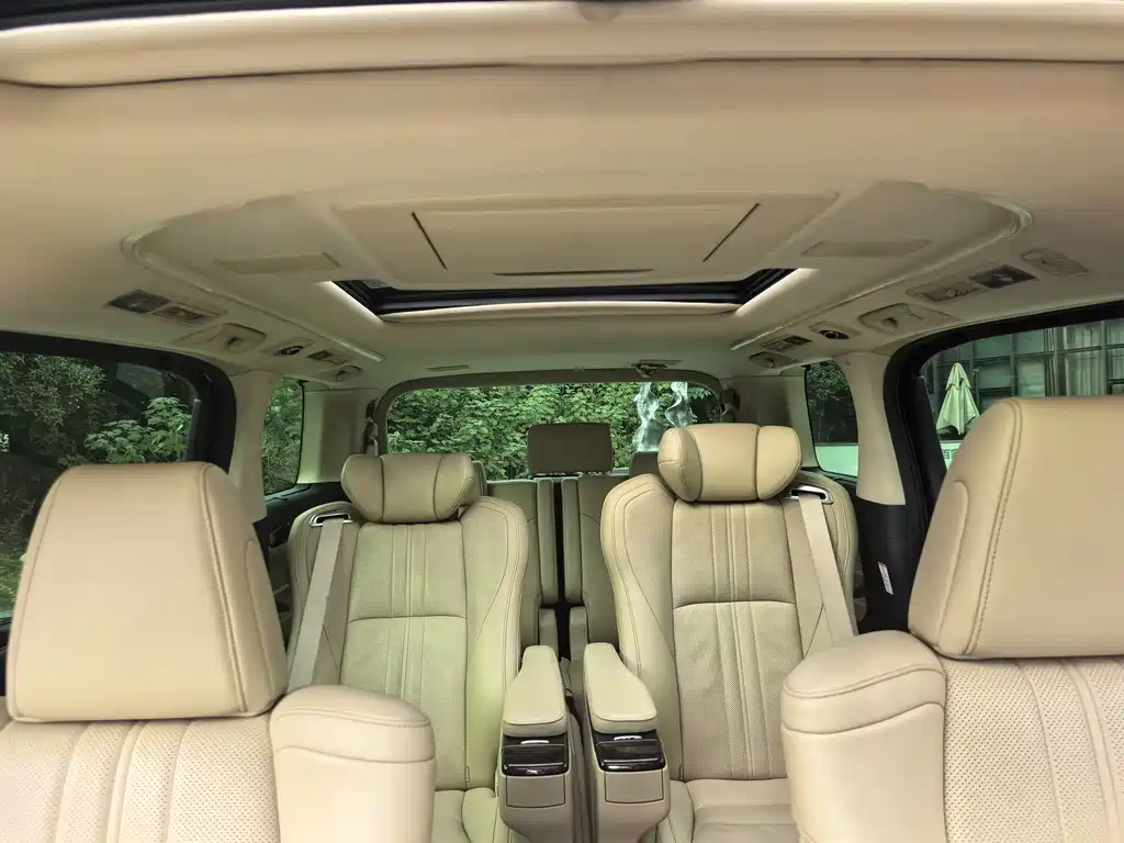 Toyota Alphard 2020 — фото 10