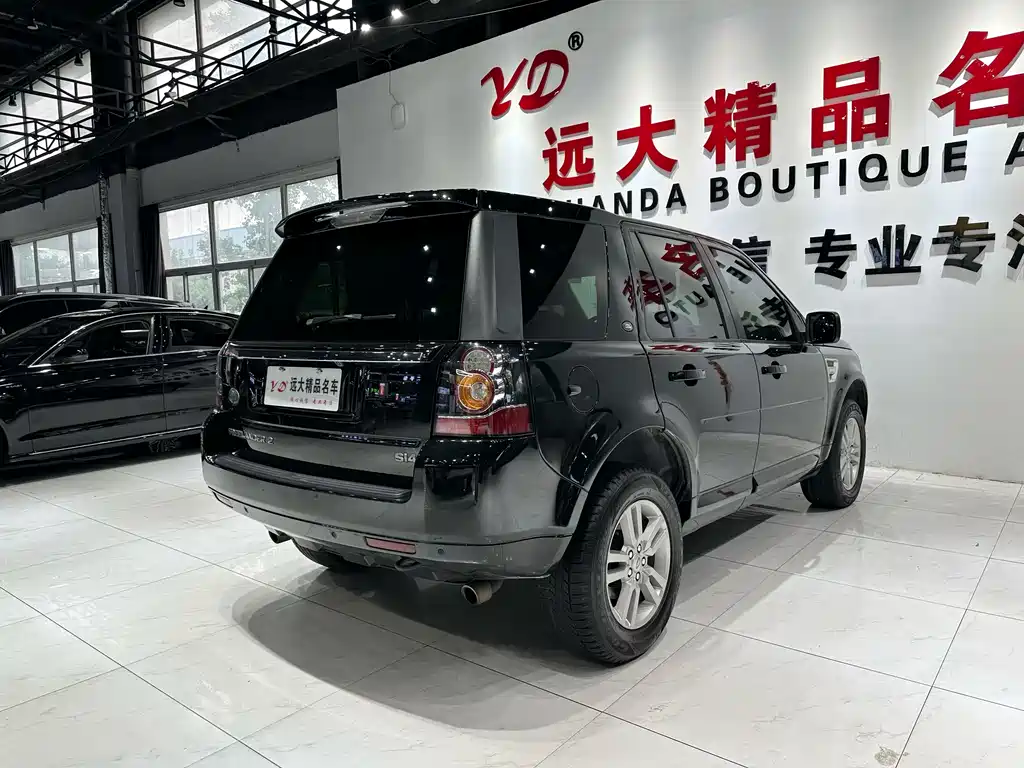Land Rover Freelander 2 2013 — фото 17