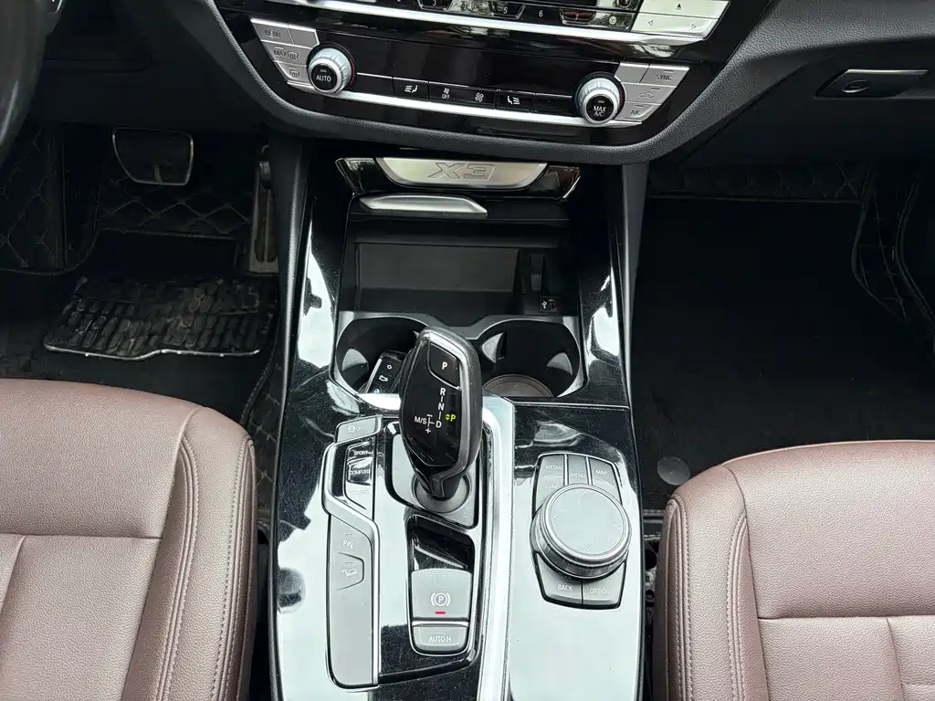 BMW X3 2018 — фото 15