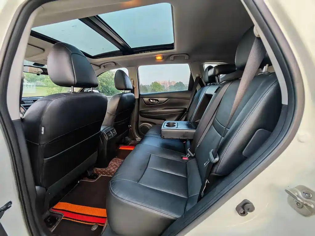 Nissan X-Trail 2015