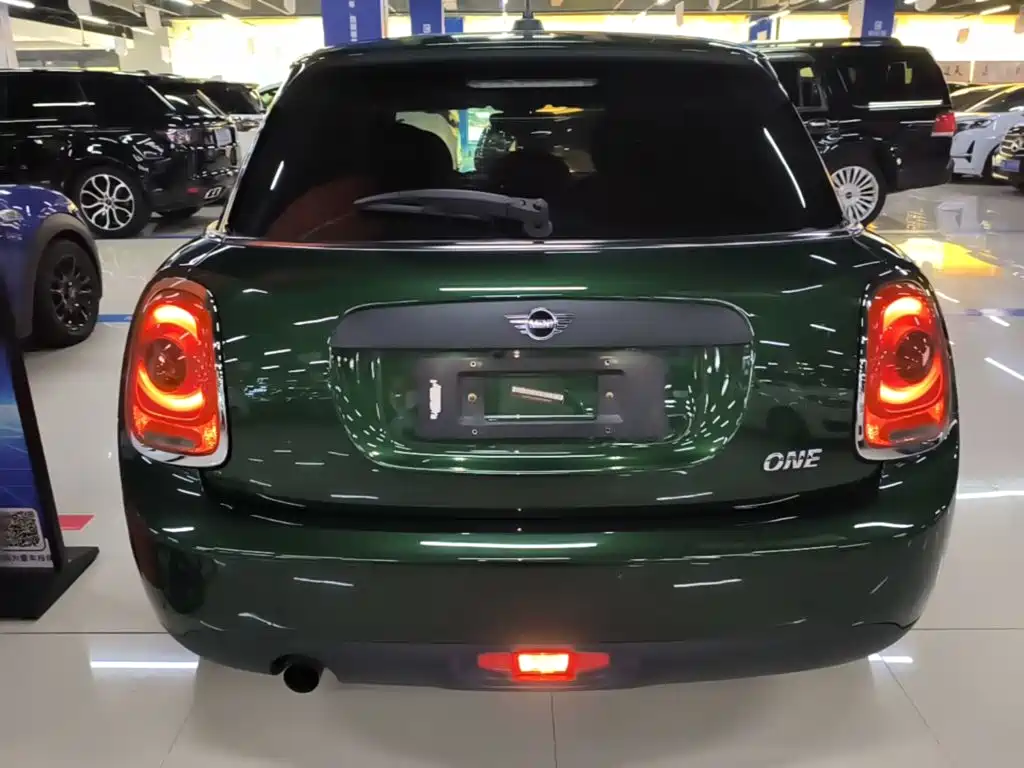 MINI MINI 2019