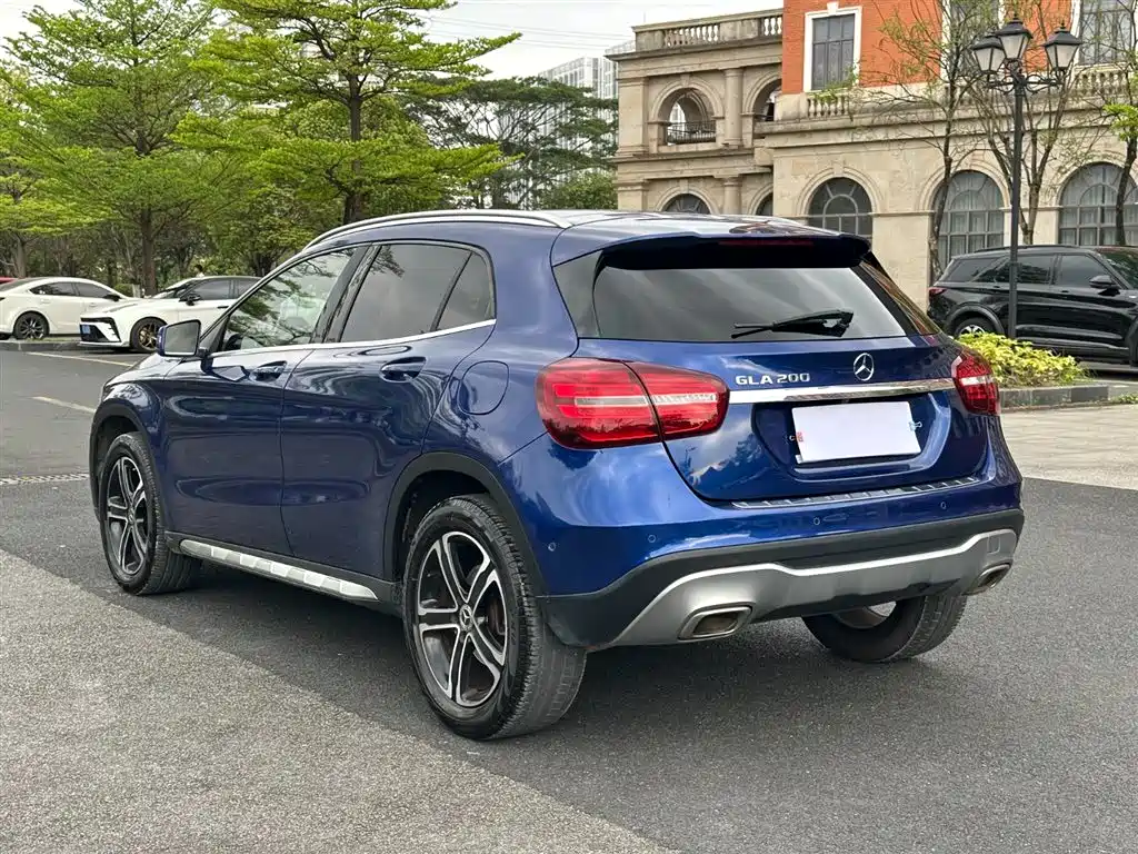 Mercedes-Benz GLA 2018 — фото 14