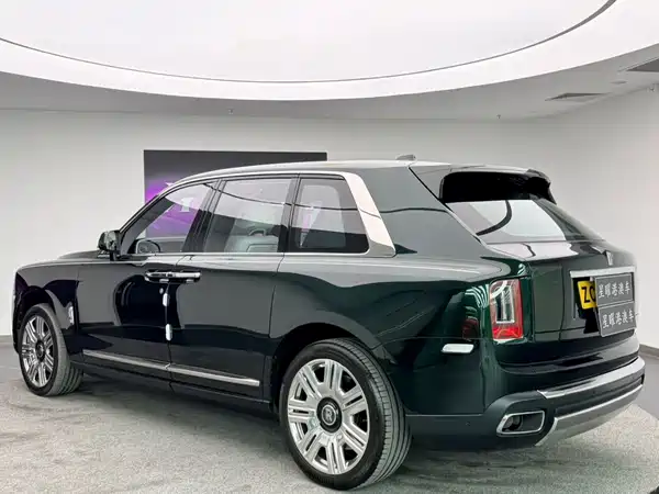 Rolls-Royce Cullinan 2021