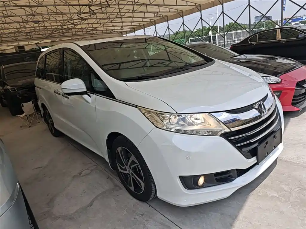 Honda Odyssey 2017 — фото 4