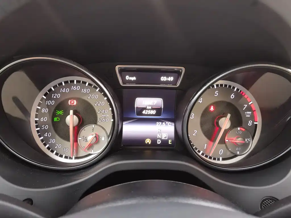 Mercedes-Benz GLA 2015 — фото 3