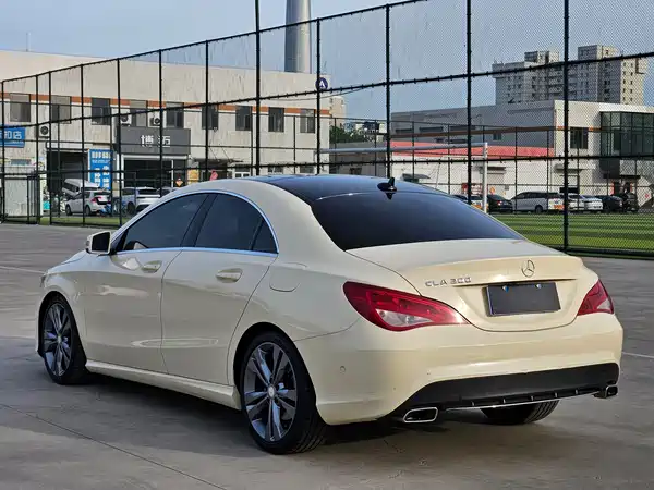 Mercedes-Benz CLA 2016