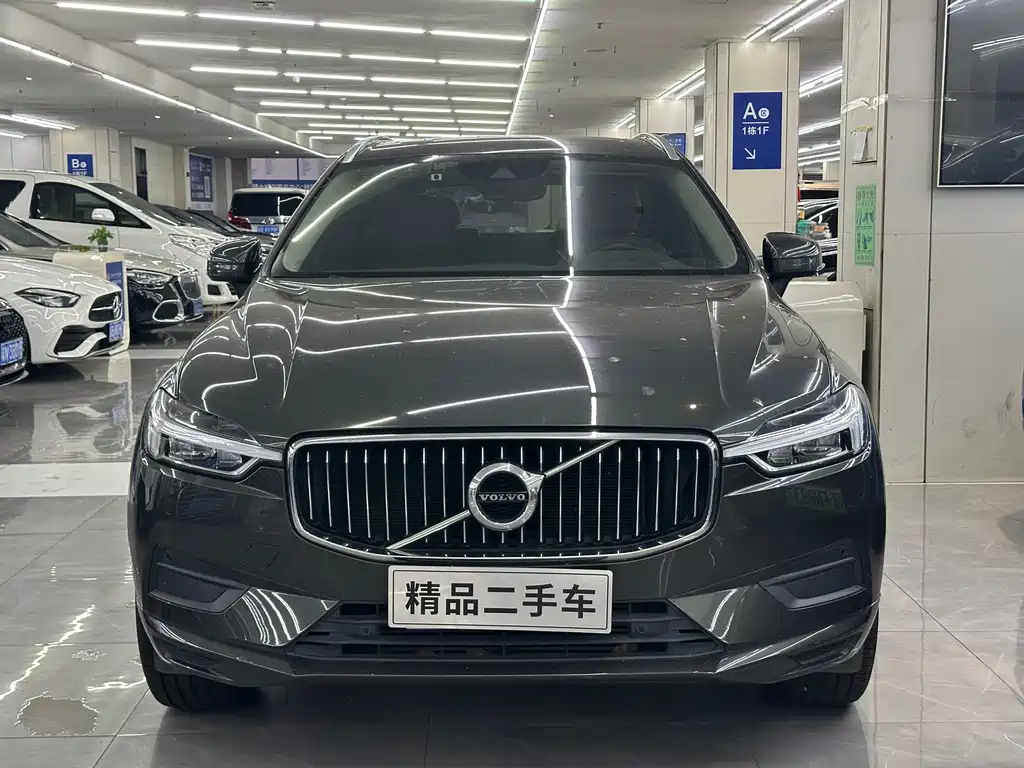 Volvo XC60 2018 — фото 2