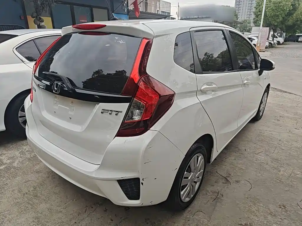 Honda Fit 2016 — фото 5