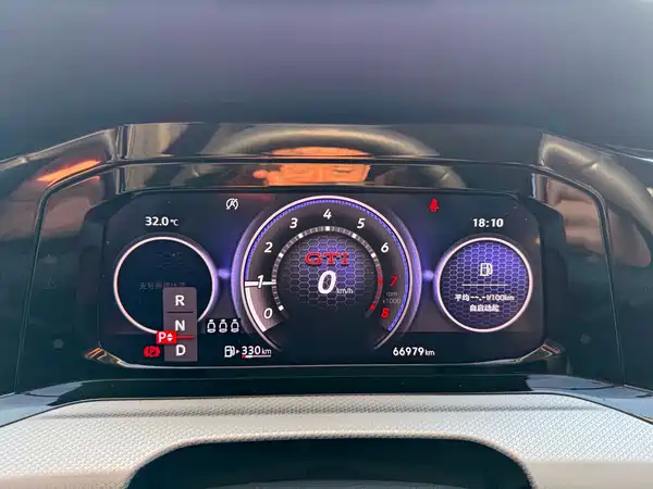 Volkswagen Golf 2022