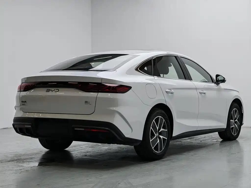 BYD Qin L 2025 — фото 10