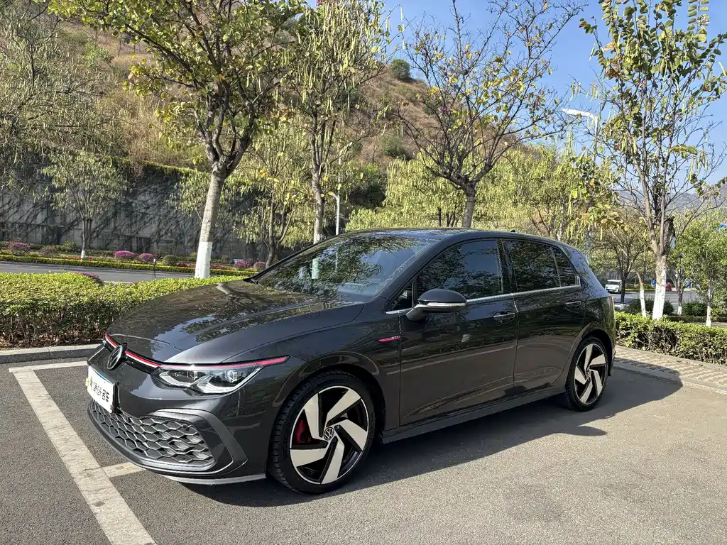 Volkswagen Golf GTI 2022