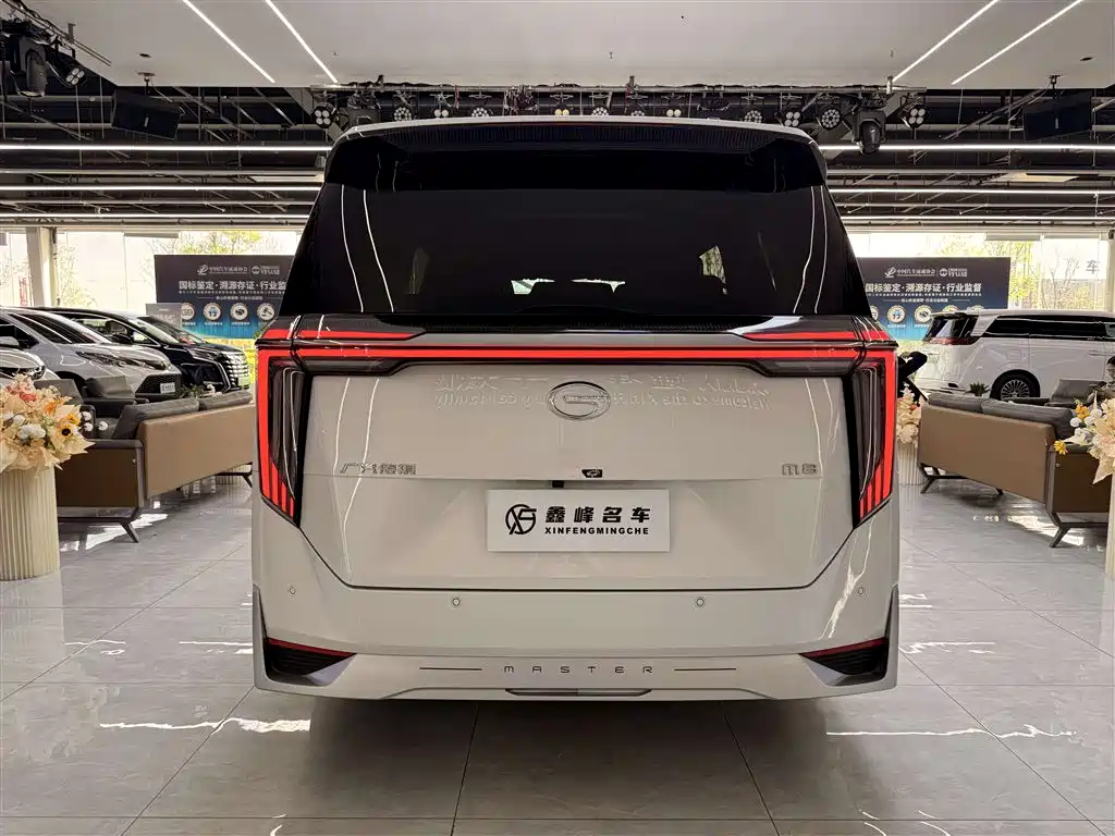 GAC Motor Trumpchi M8 2023 — фото 30