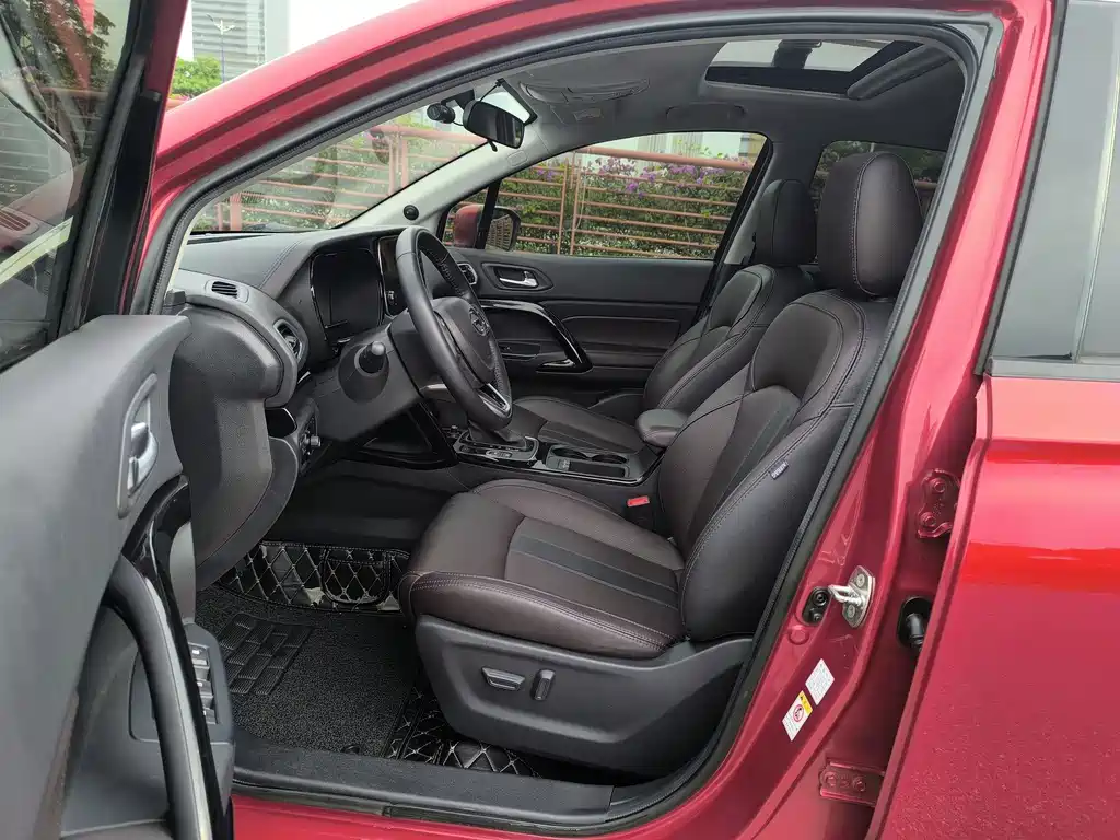 GAC Trumpchi GS4 2018 — фото 9