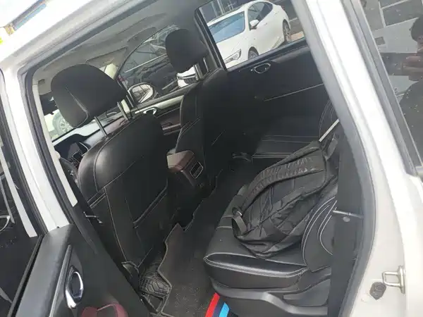 GAC Trumpchi M6 2022