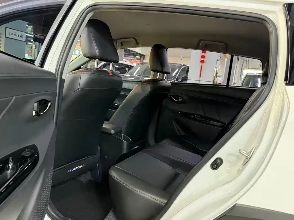 Toyota Yaris L 2023