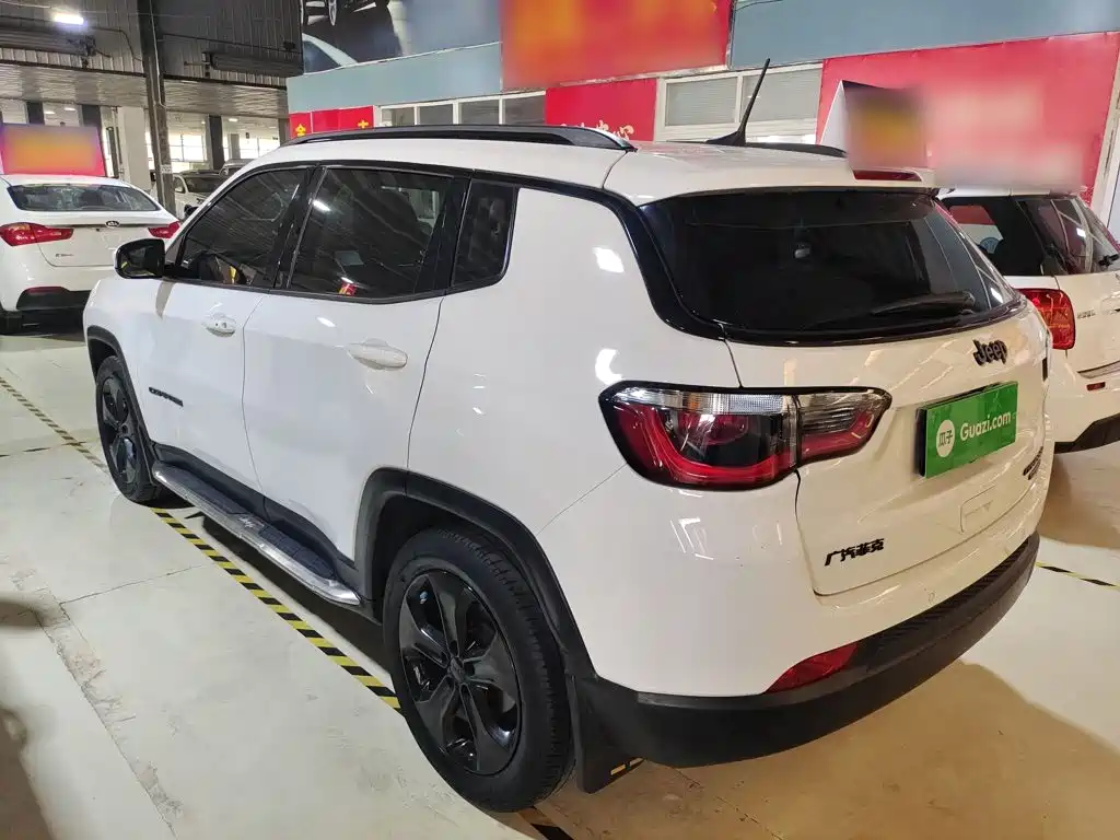 Jeep Compass 2020 — фото 23