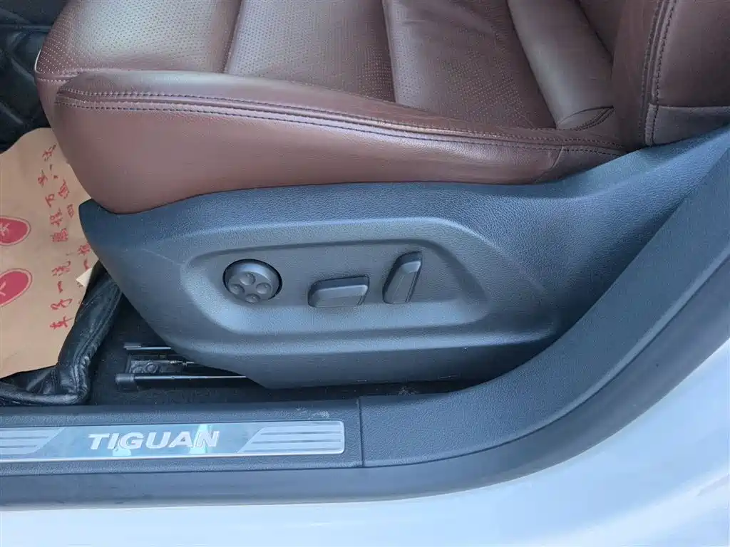Volkswagen Tiguan 2015 — фото 2