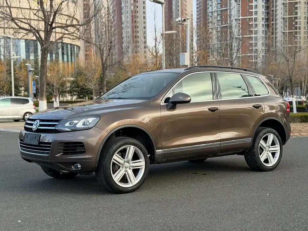 Volkswagen Touareg 2015 — фото 2