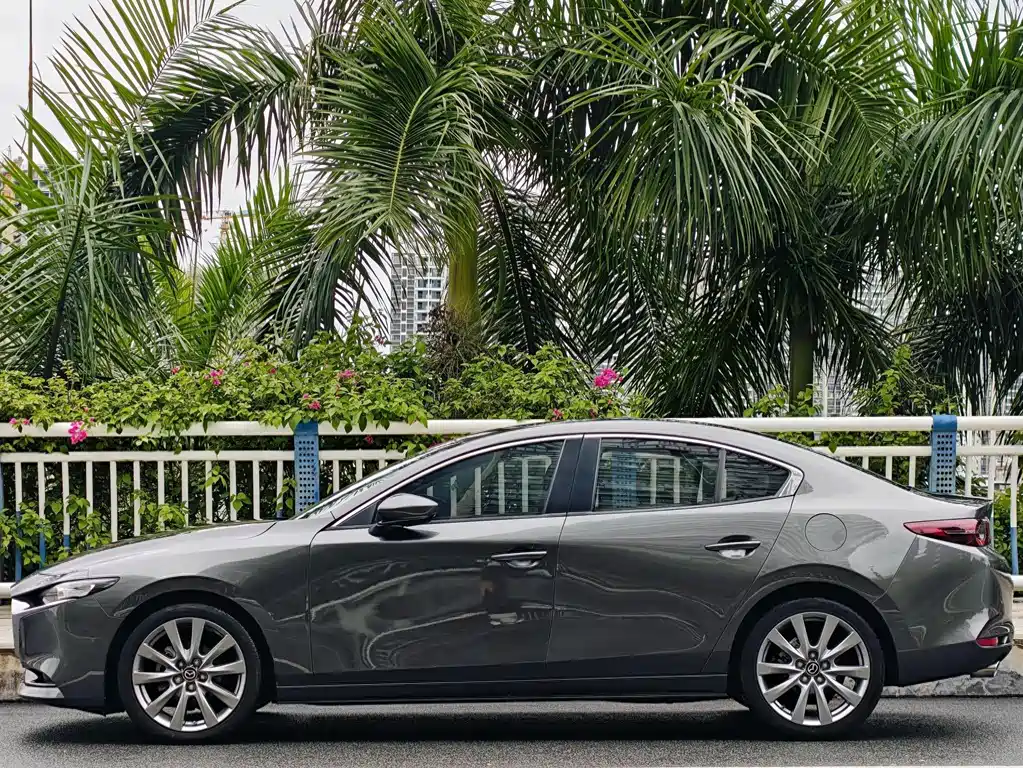 Mazda 3 Angkesela 2020