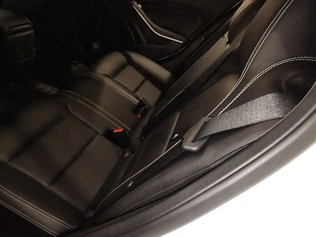 Mercedes-Benz GLA 2015 — фото 17