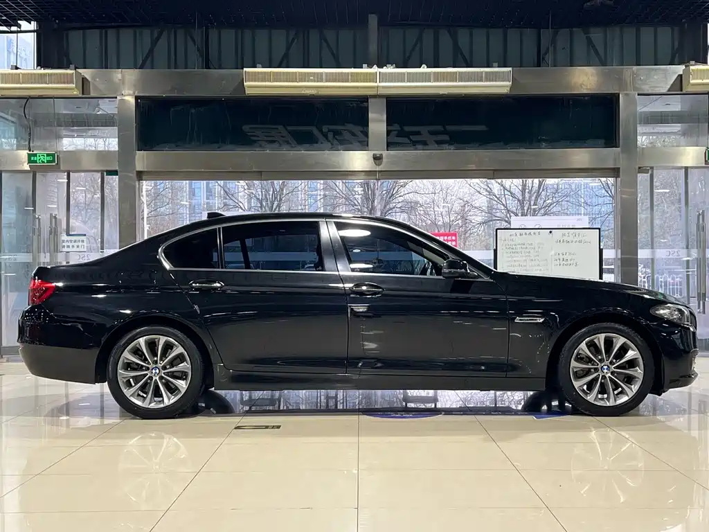 BMW 5 Series 2017