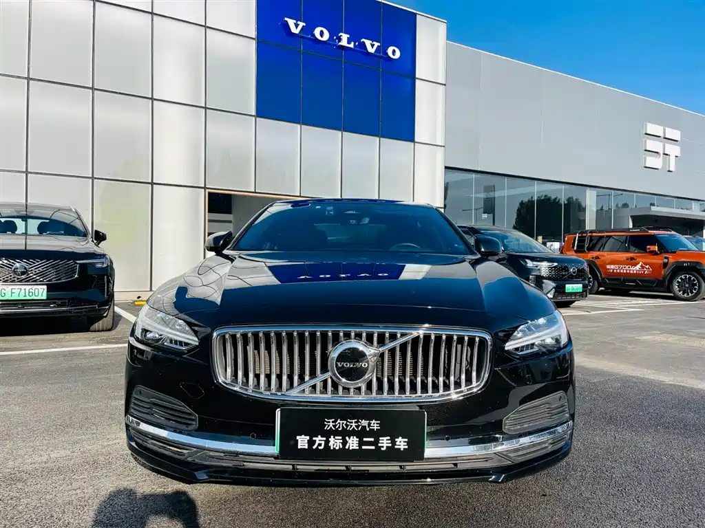 Volvo S90 PHEV 2021 — фото 2