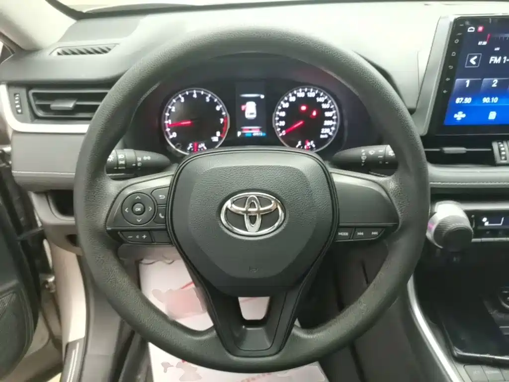 Toyota Wildlander 2023 — фото 11