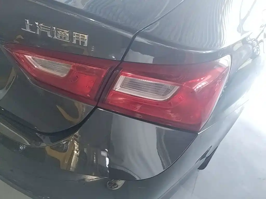 Chevrolet Malibu XL 2016 — фото 24