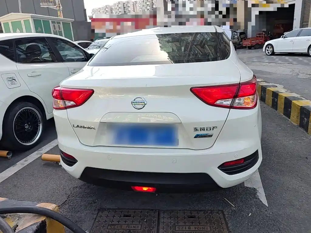 Nissan Bluebird 2016