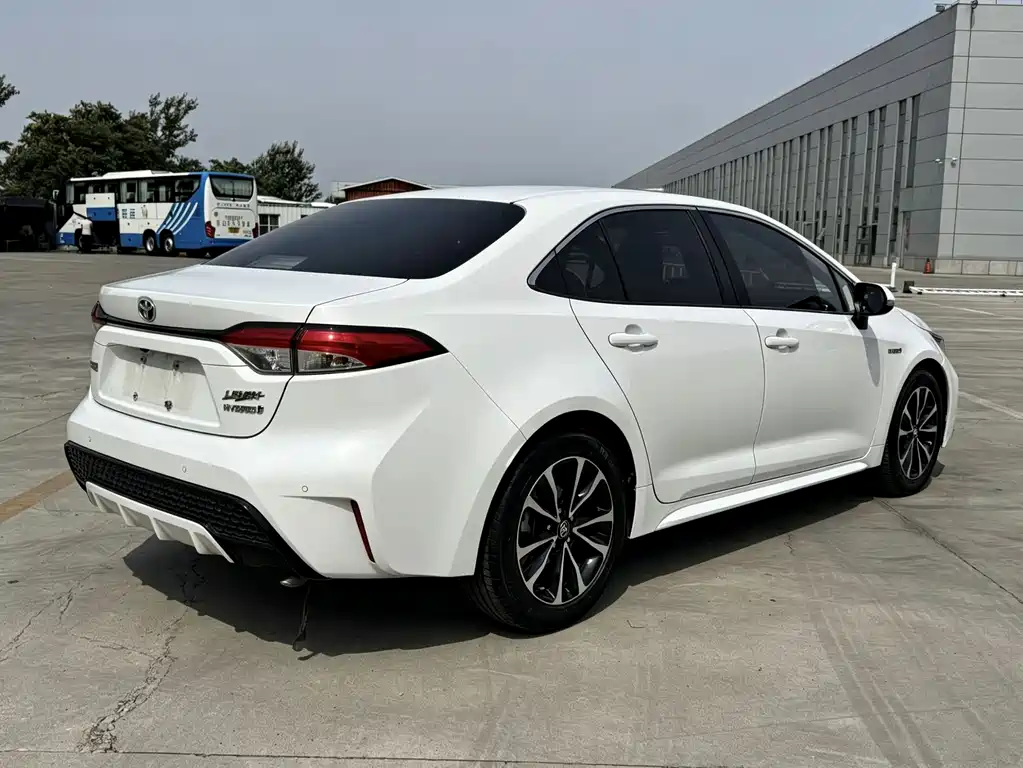 Toyota Levin 2022 — фото 11