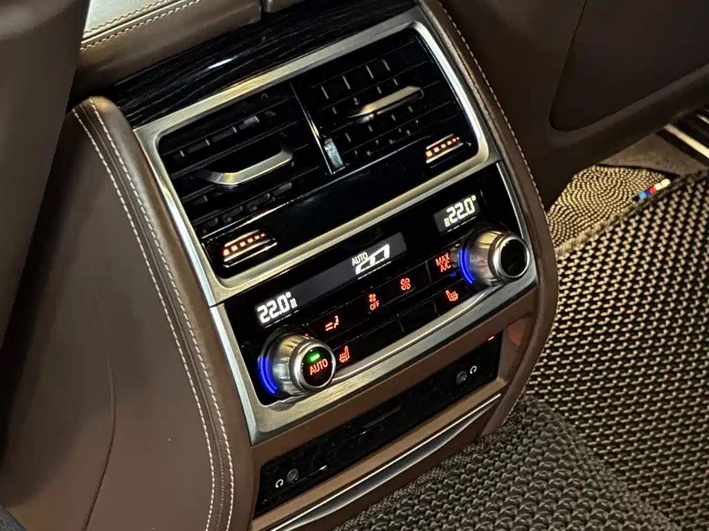 BMW 7 Series 2015