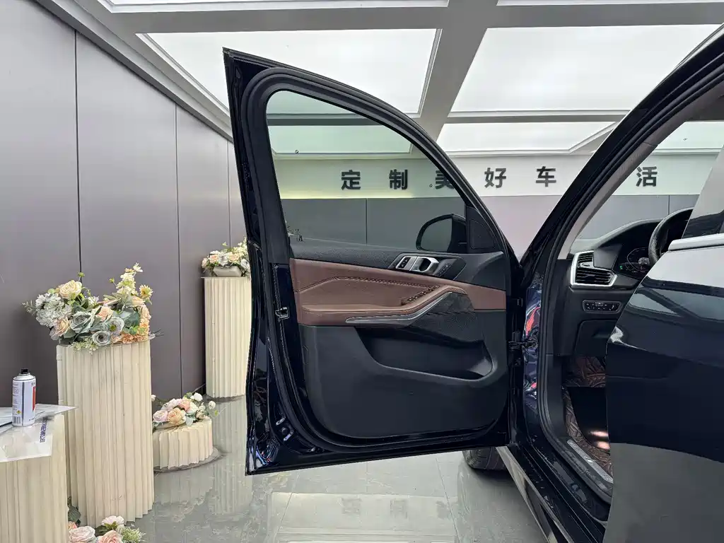 BMW X5 2018 — фото 12