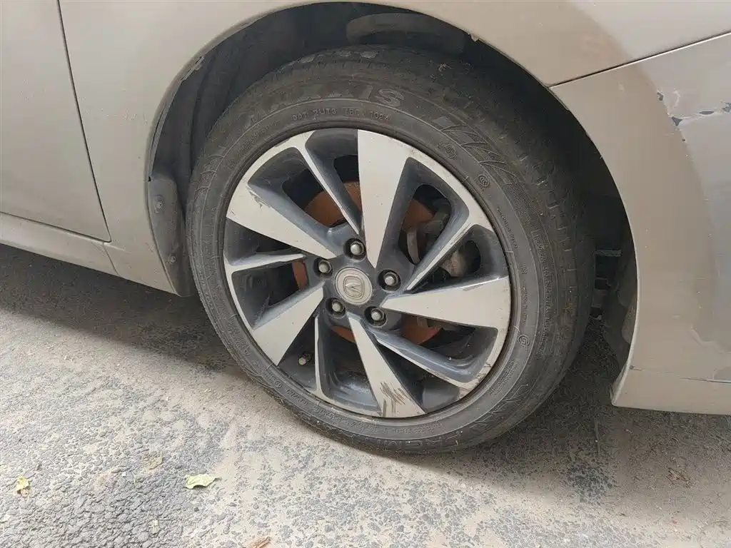 Changan Eado DT 2018 — фото 23