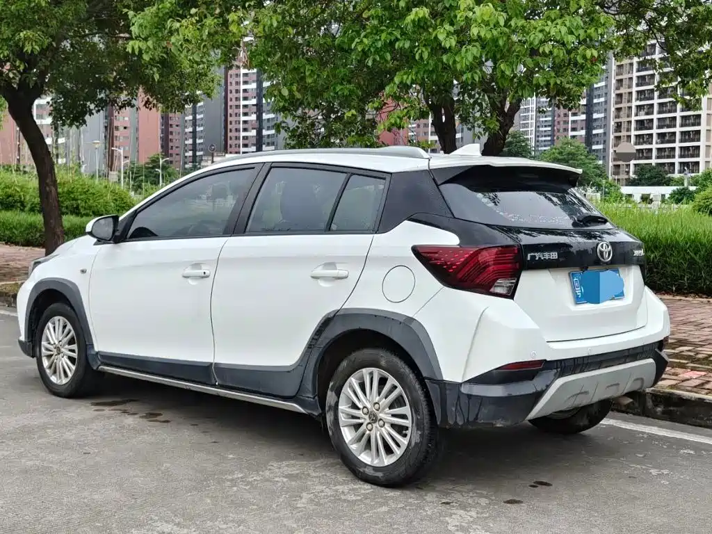 Toyota Yaris L 2023