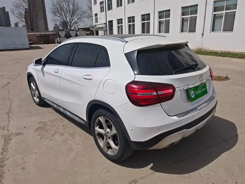 Mercedes-Benz GLA 2018 — фото 23