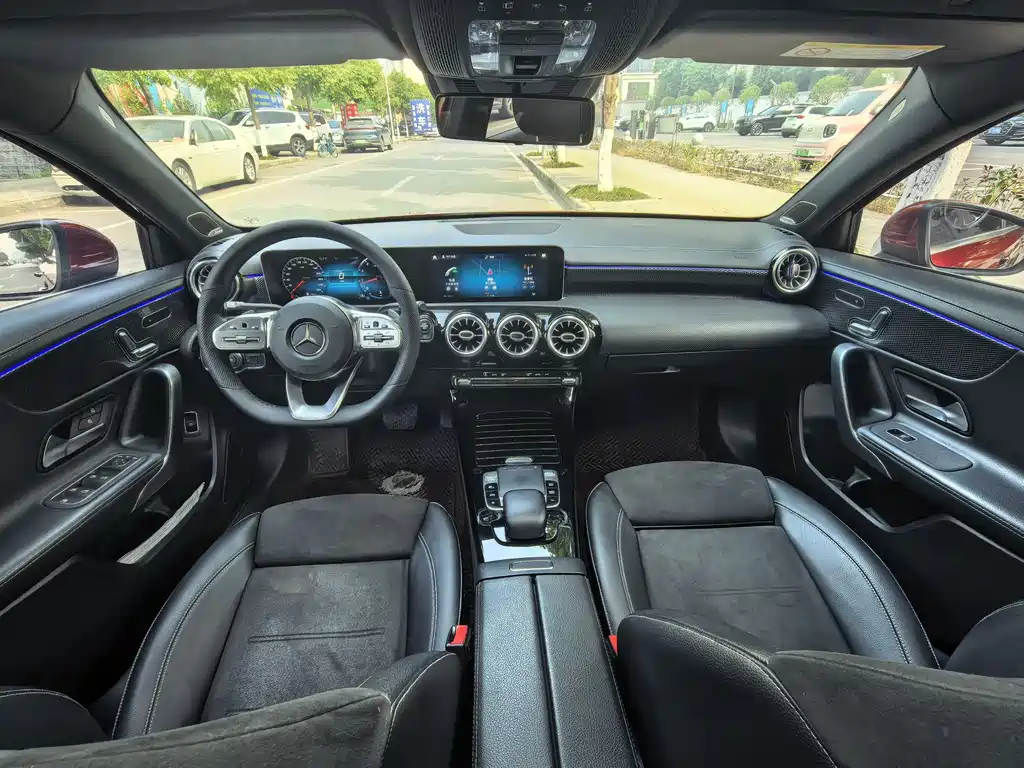 Mercedes-Benz A-Class 2019 — фото 6