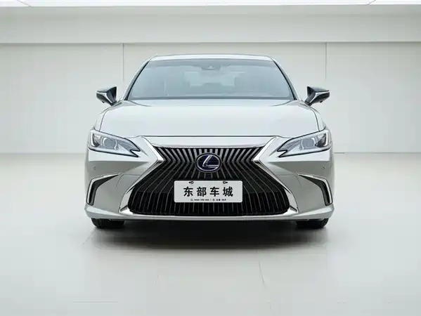 Lexus ES 2021