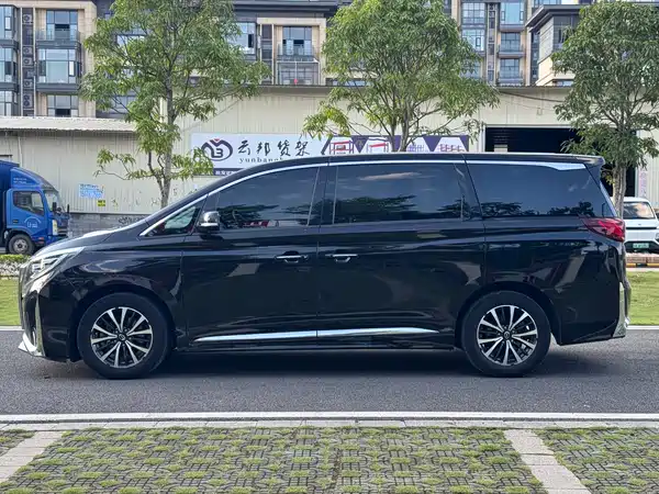 GAC Trumpchi M8 2021