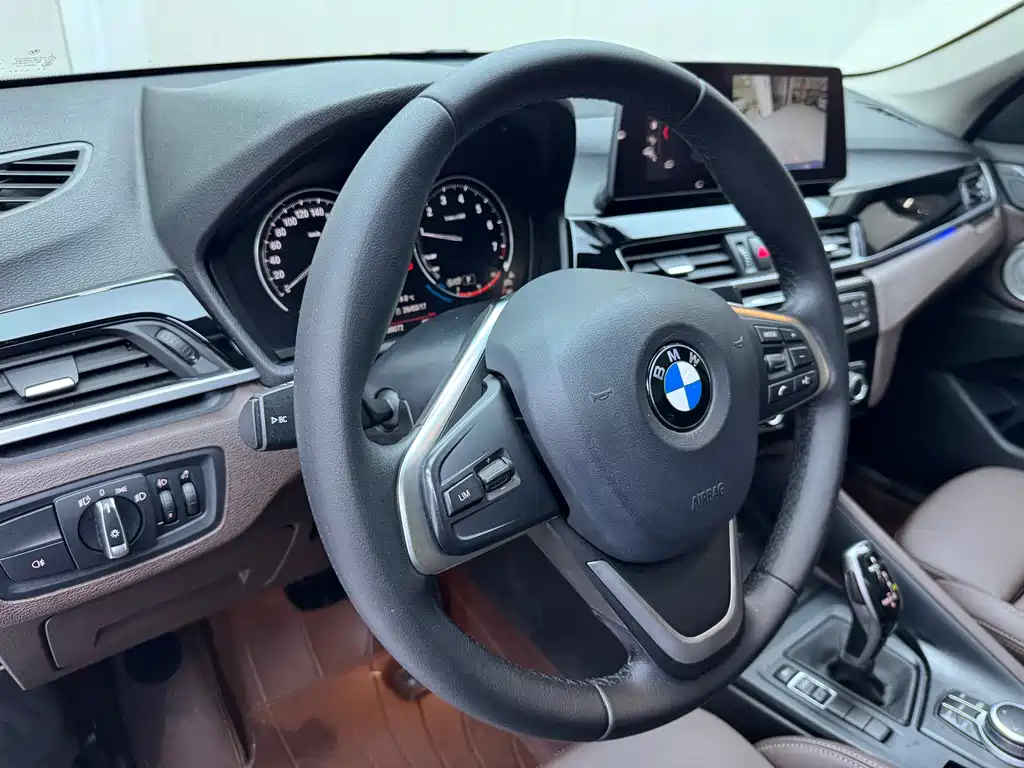 BMW X1 2021 — фото 9