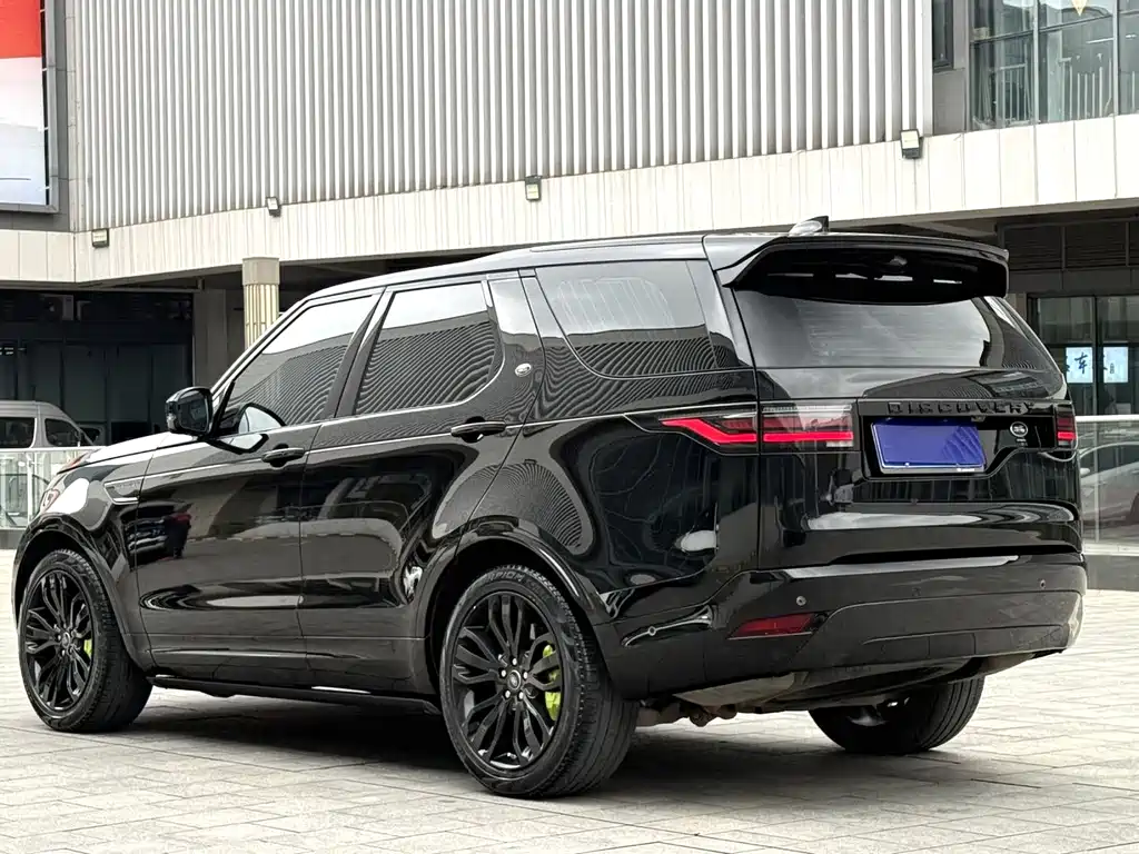Land Rover Discovery 2021 — фото 9