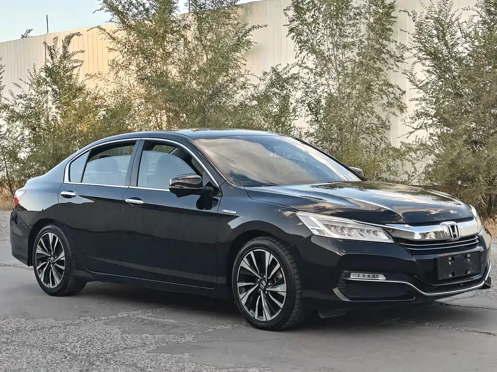 Honda Accord 2016 — фото 3
