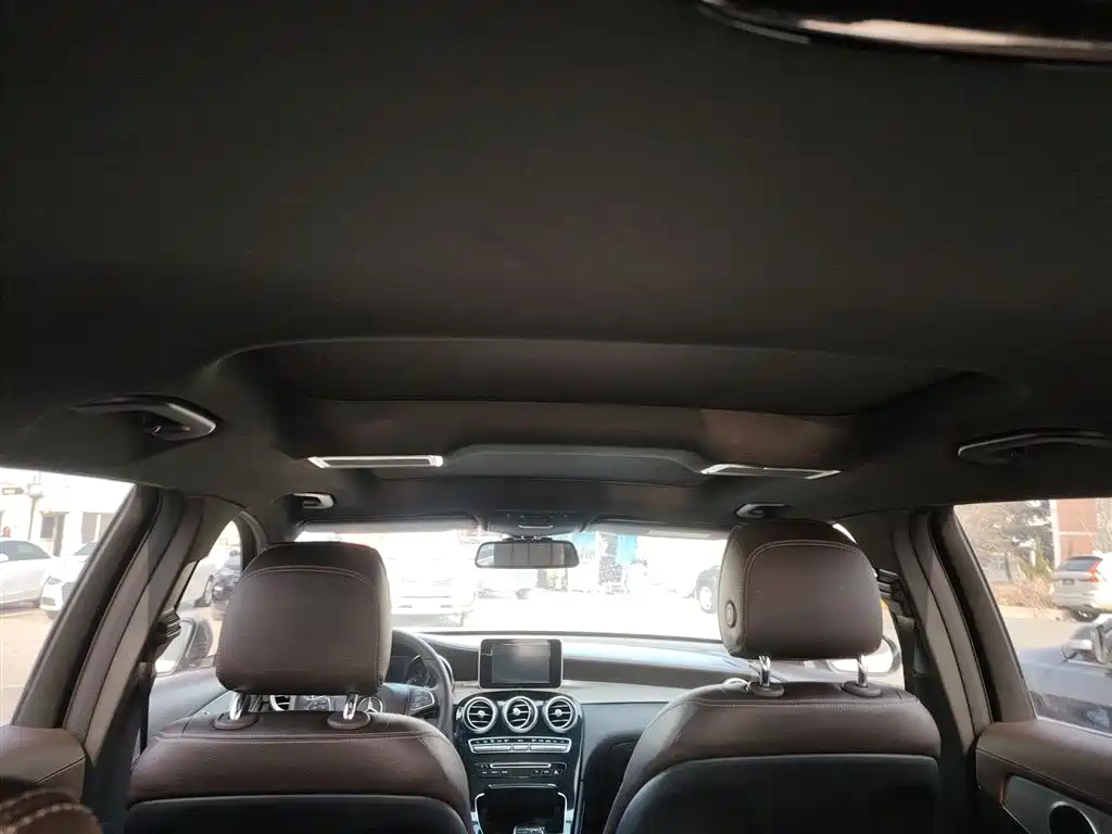 Mercedes-Benz GLC 2019 — фото 14