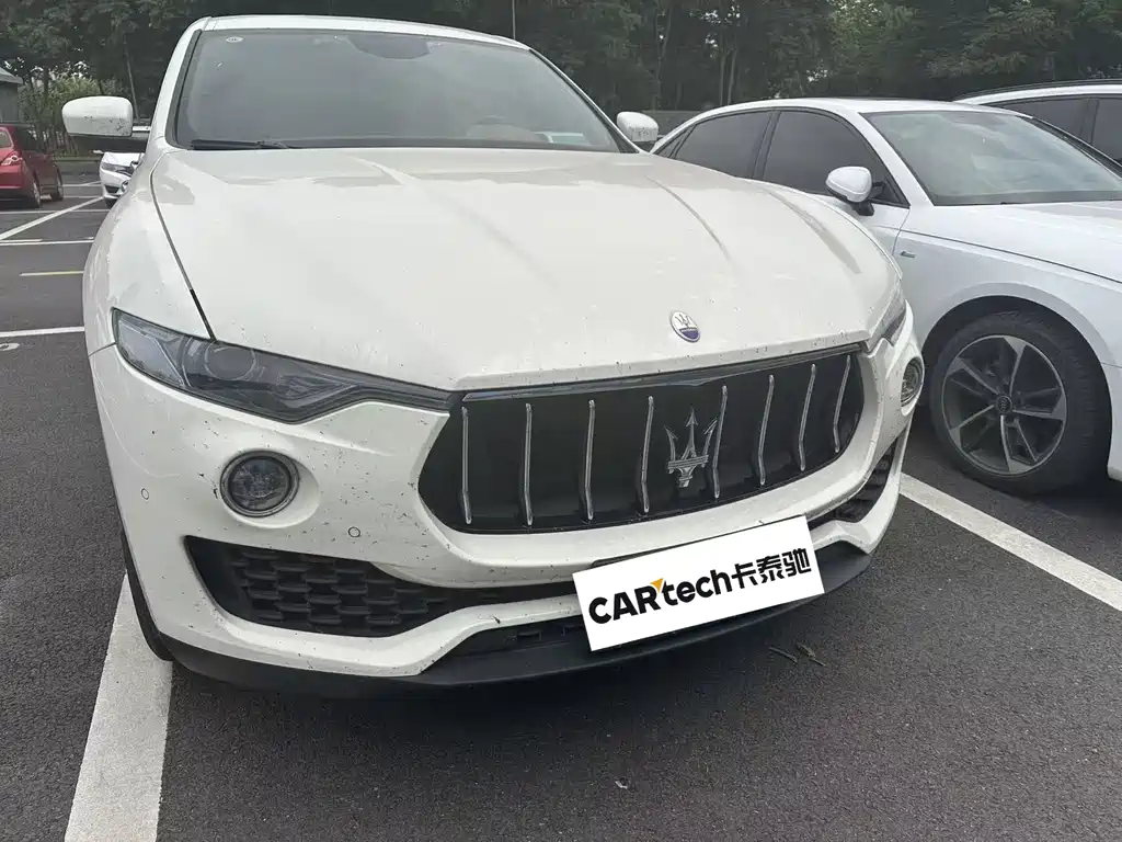 Maserati Levante 2019 — фото 4