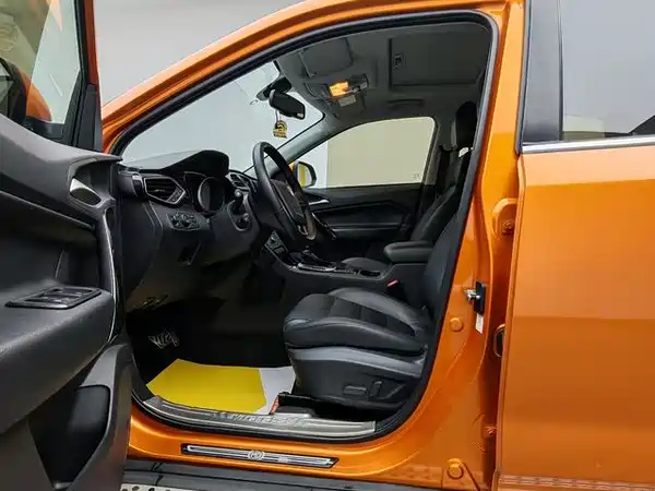 MG GS 2015